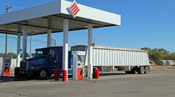 Semi Truck Gas Station Palms Dreamstime