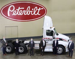 250,000th Paccar Mx To Tcw Group Shot 250,000th Paccar Mx To Tcw Group Shot