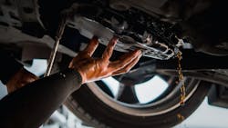 Transmission Fluid Pongmoji Dreamstime 6086d15f25cd5 Transmission Fluid Pongmoji Dreamstime 6086d15f25cd5