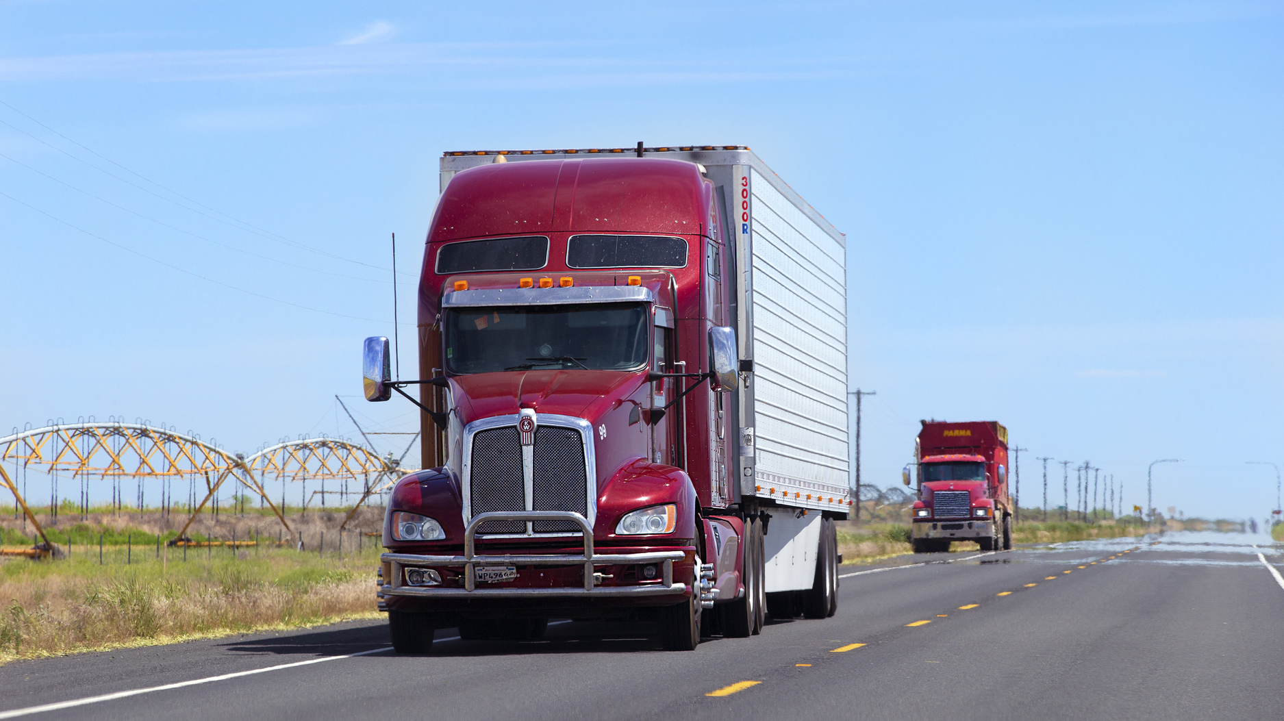 Semi Truck Highway Kenworth Truck Oksanaphoto Dreamstime