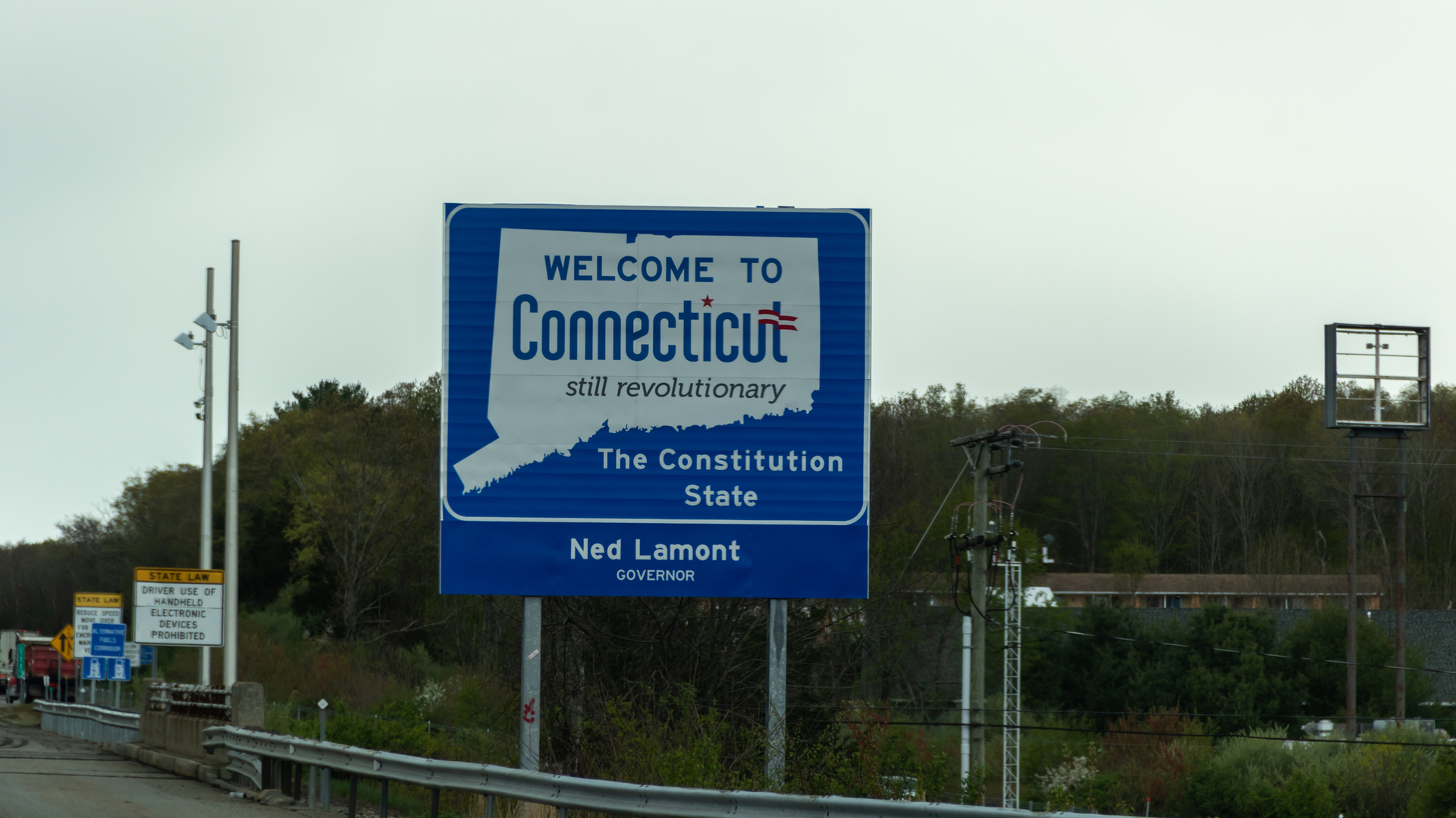 Connecticut Welcome Sign Ned Lamont Getty Images 60c8bcf401c3d