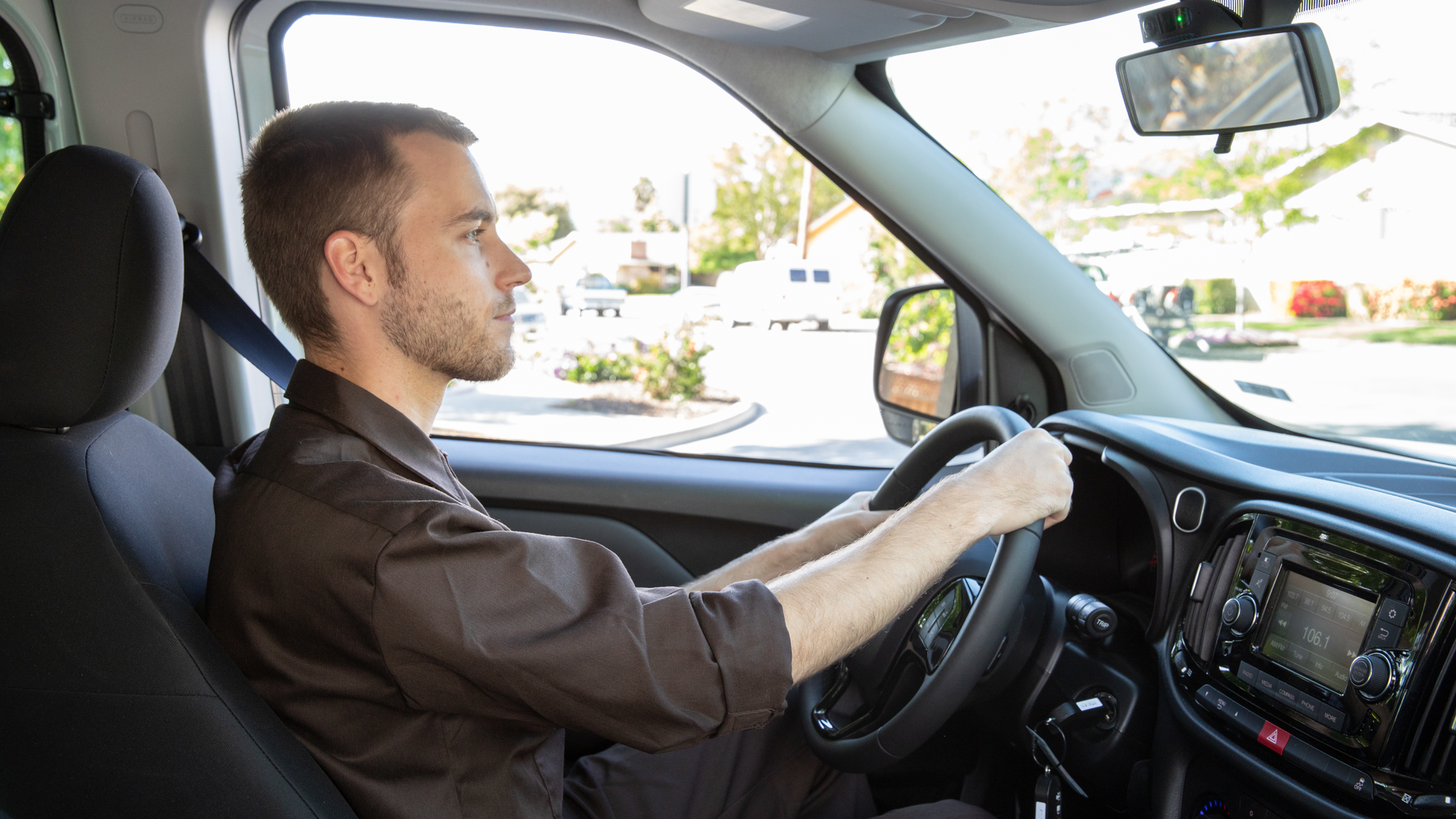 Nauto Driver From Right 60d0b4a44d735