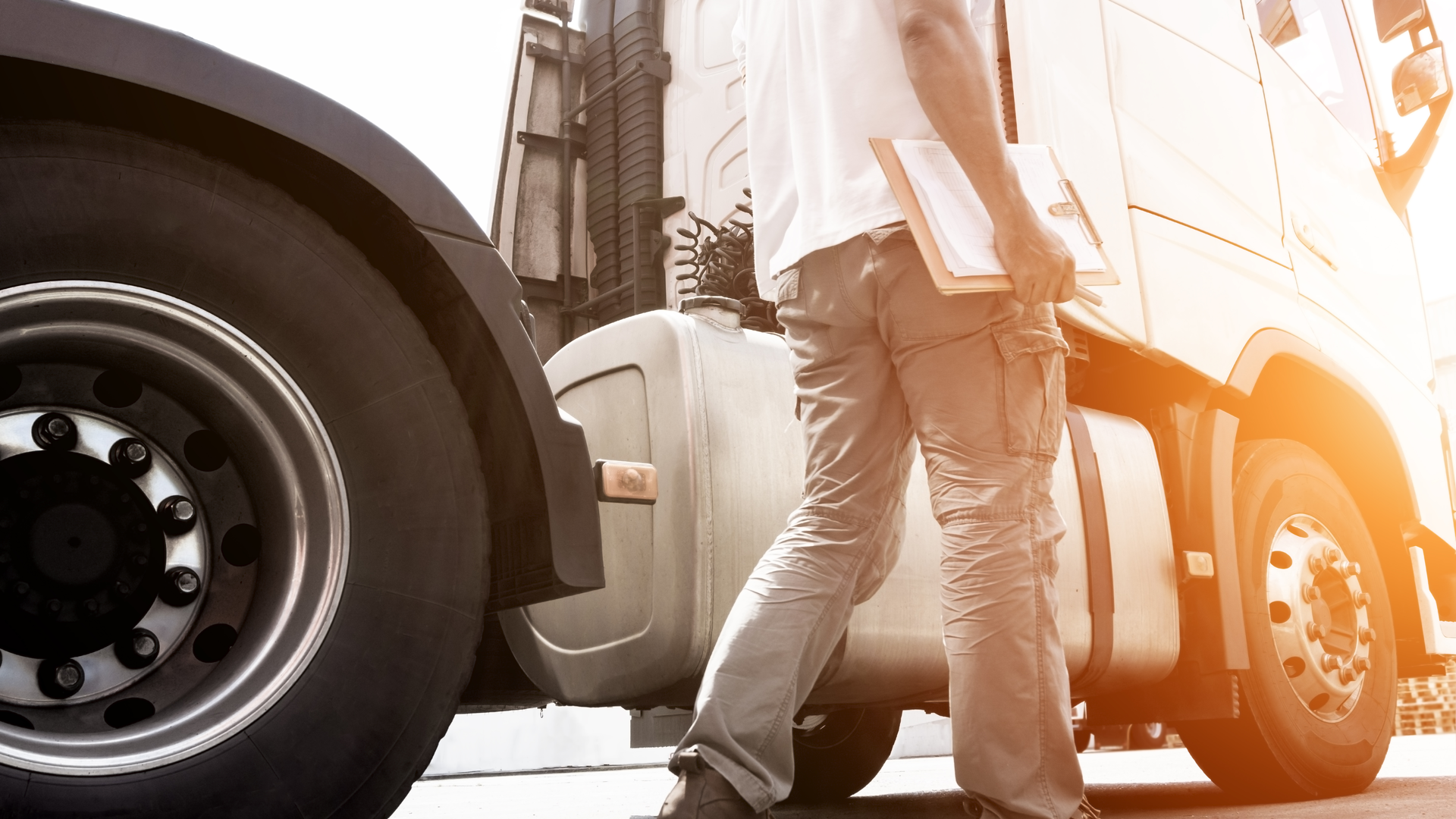 Fleet Management Siwakorn Klomwinyarn Dreamstime 60b8dc9a4b1db