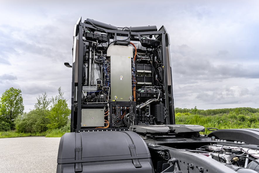 Anterior view of the Gen2 fuel cell electric truck.