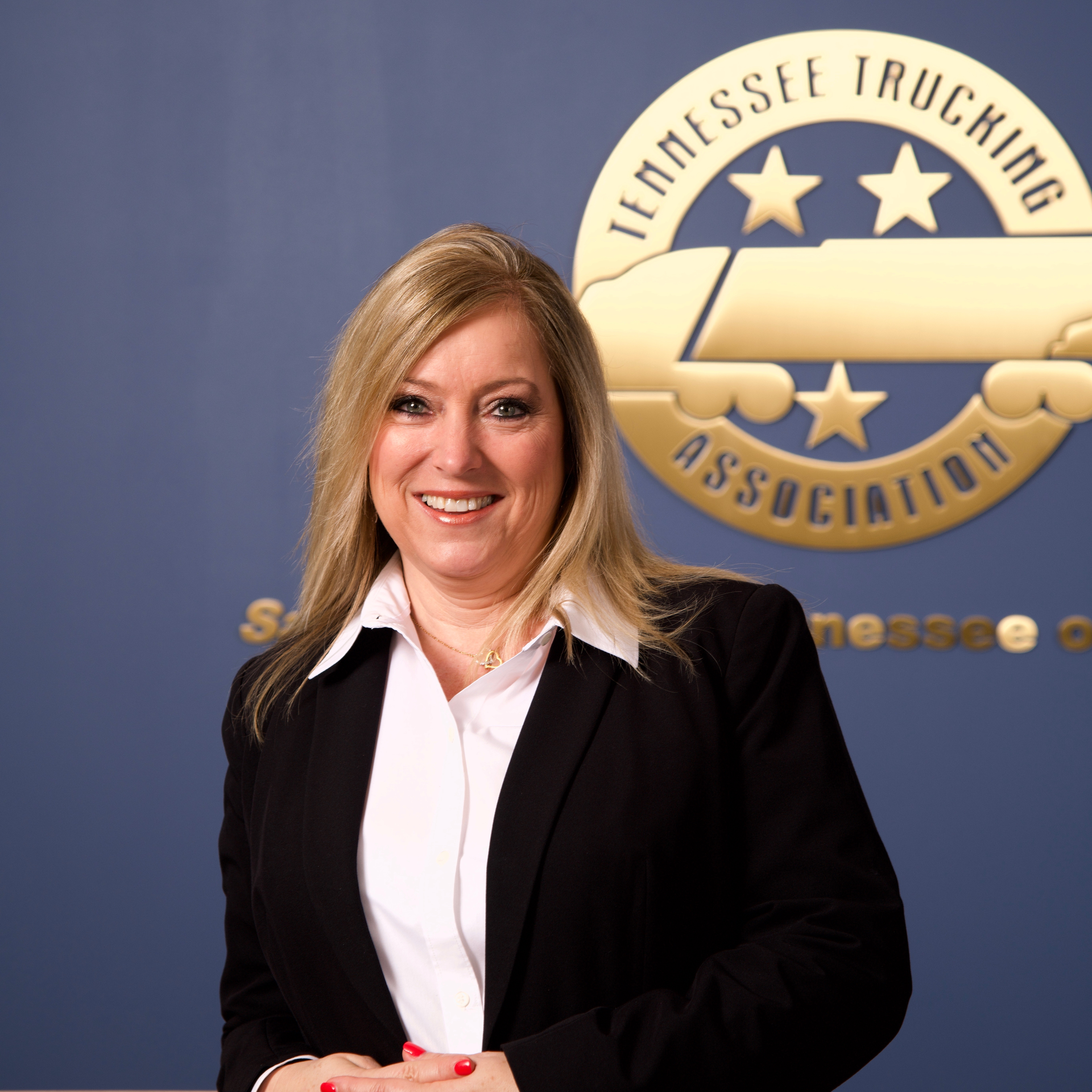 Donna England Head Shot 60ecb921eb144