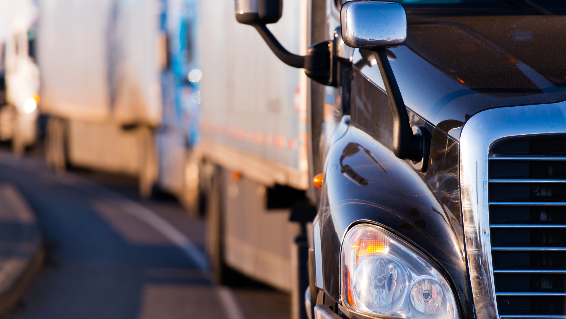 Semi Truck 40306398 Vitpho Dreamstime 610c92a87ec65