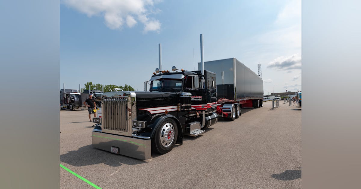 A closer look at 2021 Shell Rotella SuperRigs | FleetOwner