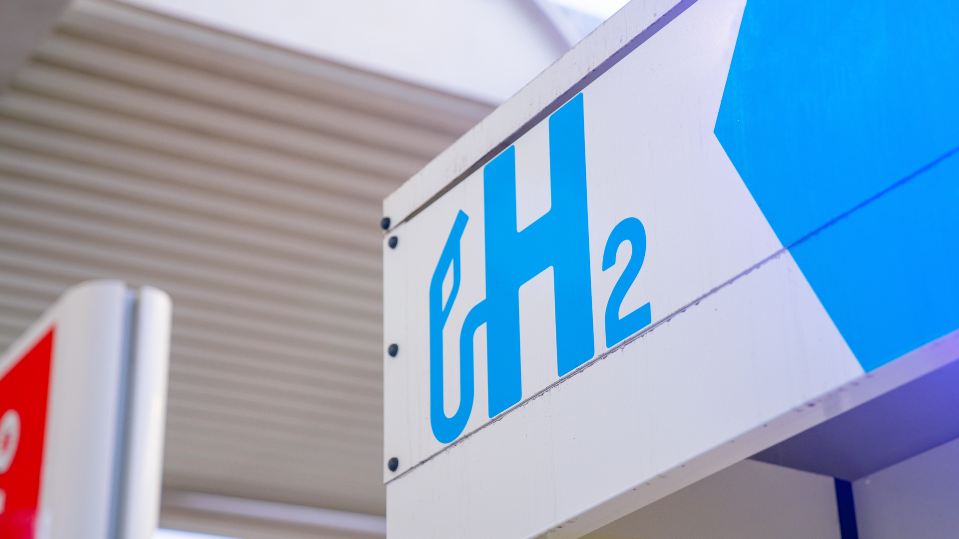 Hydrogen Fuel 171065322 Audioundwerbung Dreamstime 6130e3ab19207