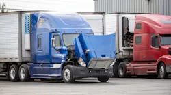 Semi Truck Maintenance 162457904 Vitpho Dreamstime