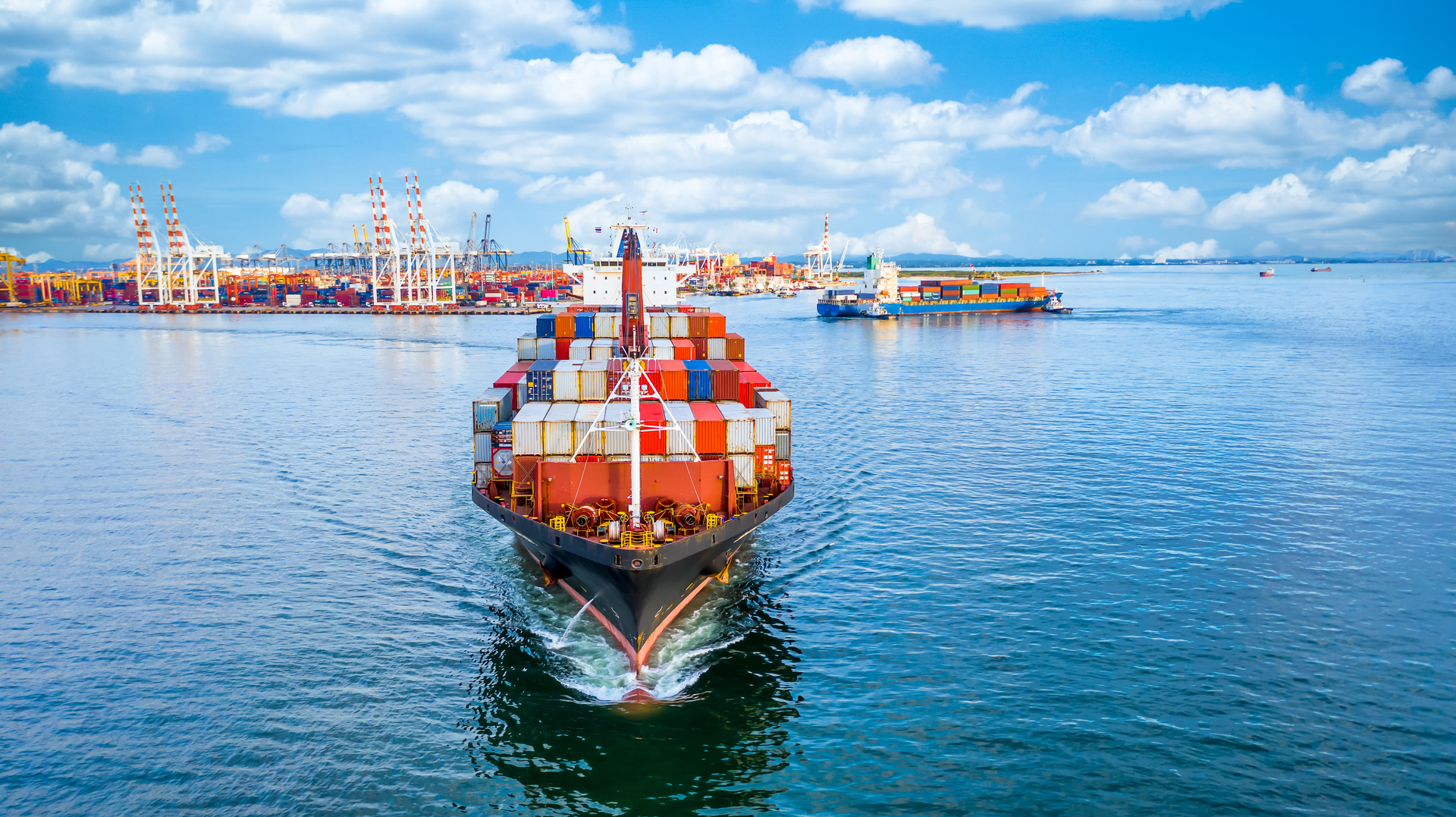 Supply Chain Shippers Port 181716303 Mr siwabud Veerapaisarn Dreamstime 613f9faf03e6b