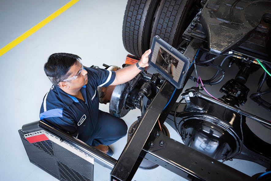 Penske technicians can view how an instructor performs a maintenance task, such as a wheel-off inspection, and then can replicate the task at their own shop. The HoloLens allows the instructor to also display associated diagrams, pictures, and videos via hand gestures to supplement the practical demonstration.