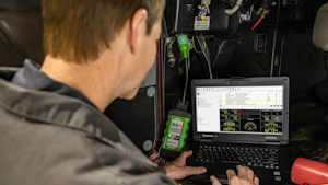 JPRO’s Data Monitor charts data points across multiple ECUs to help discover wiring or communication issues.