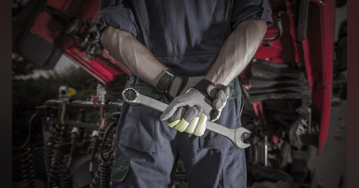 Fleets weigh repair-versus-replace maintenance dilemma every day Fleets weigh repair-versus-replace maintenance dilemma every day