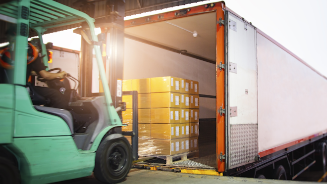 Forklift Freight Dreamstime 213932718 Siwakorn Klomwinyarn