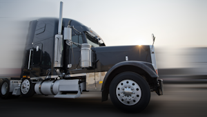 Semi Truck 125397965 Vitpho Dreamstime