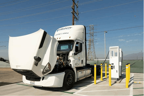 A Freightliner eCascadia Class 8 charges at a Southern California Edison facility in Irwindale, California, on an ABB Terra HP high power charging system. A Freightliner eCascadia Class 8 charges at a Southern California Edison facility in Irwindale, California, on an ABB Terra HP high power charging system.