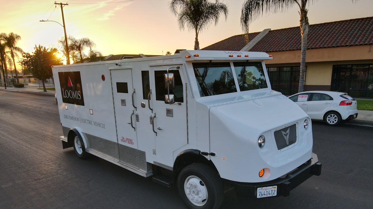 Xos battery-electric step vans are being used by various fleets ranging from FedEx Ground operators to Loomis cash-in-transit vehicles. Xos battery-electric step vans are being used by various fleets ranging from FedEx Ground operators to Loomis cash-in-transit vehicles.