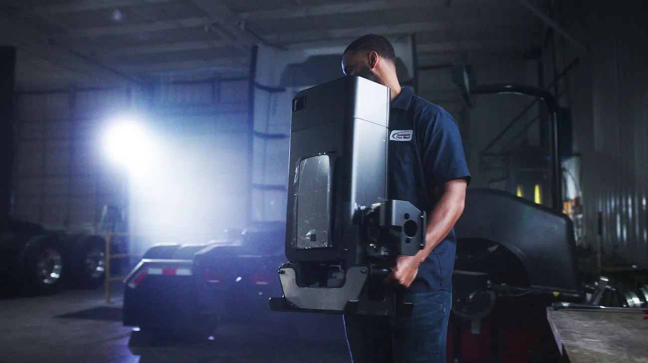 Southern Tire Mart testing found a technician can swap out Kodiak Robotics' SensorPods without special tools and the process is similar in complexity to changing a tire.