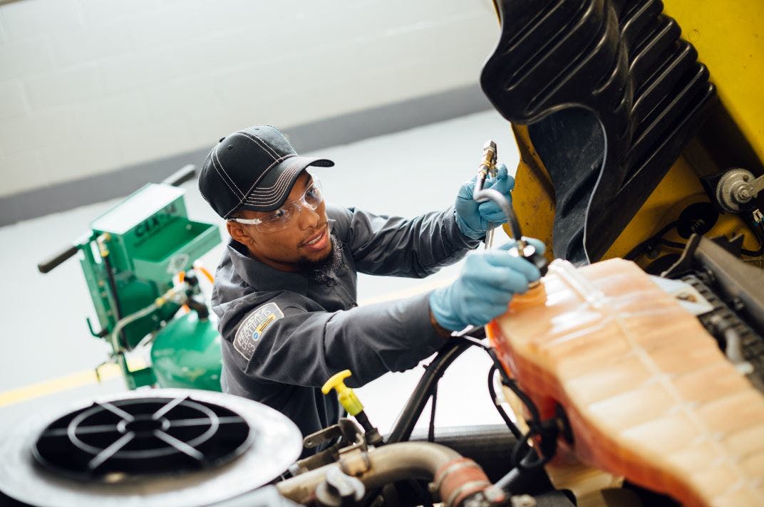 In addition to full-service leasing, Penske offers fleets in-house maintenance technologies. In addition to full-service leasing, Penske offers fleets in-house maintenance technologies.