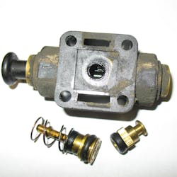 On height control valves’ plastic tubing, Link recommends using tube cutters, not wire cutters, which can deform the edges and create a leak path. On height control valves’ plastic tubing, Link recommends using tube cutters, not wire cutters, which can deform the edges and create a leak path.