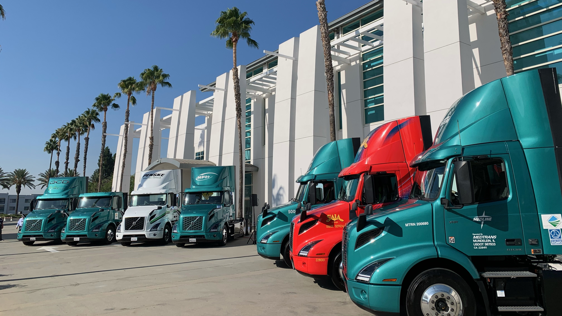 Vnr Truck Lineup 6306eddabed3b