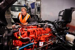 Gatik’s fleet of Class 6 Isuzu FTR trucks are equipped with Cummins B6.7 engines. Gatik’s fleet of Class 6 Isuzu FTR trucks are equipped with Cummins B6.7 engines.