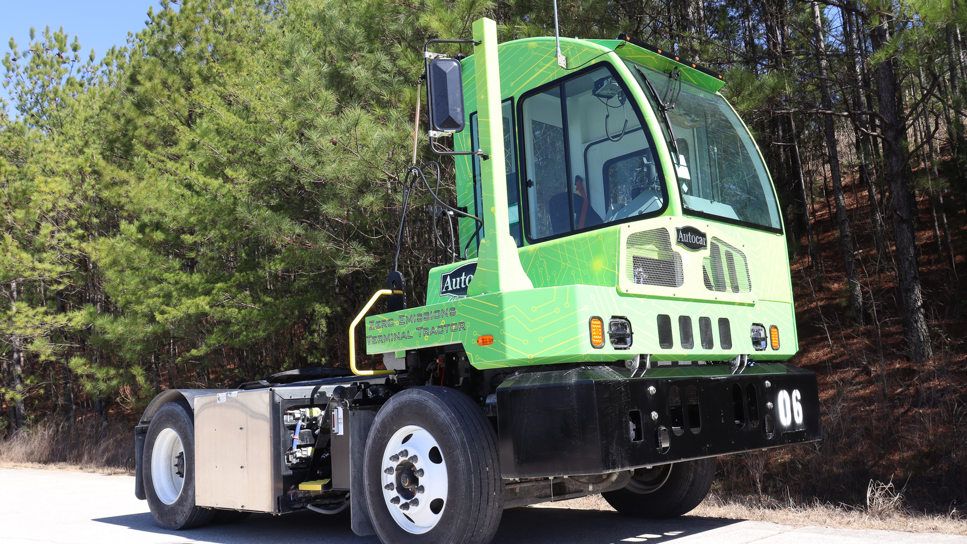 Autocar Ev Actt Terminal Tractor 4 60a6c8c584ebc 63249d6deda2c