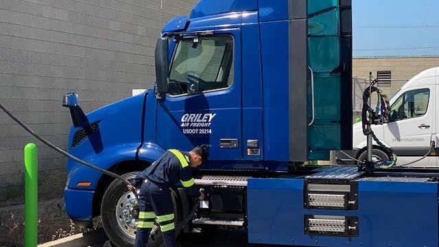 Zeem Solutions recently added Volvo VNR Electrics to its fleet-as-a-service offerings. The company focuses on Classes 2-8 vehicles for small and medium-size fleets.