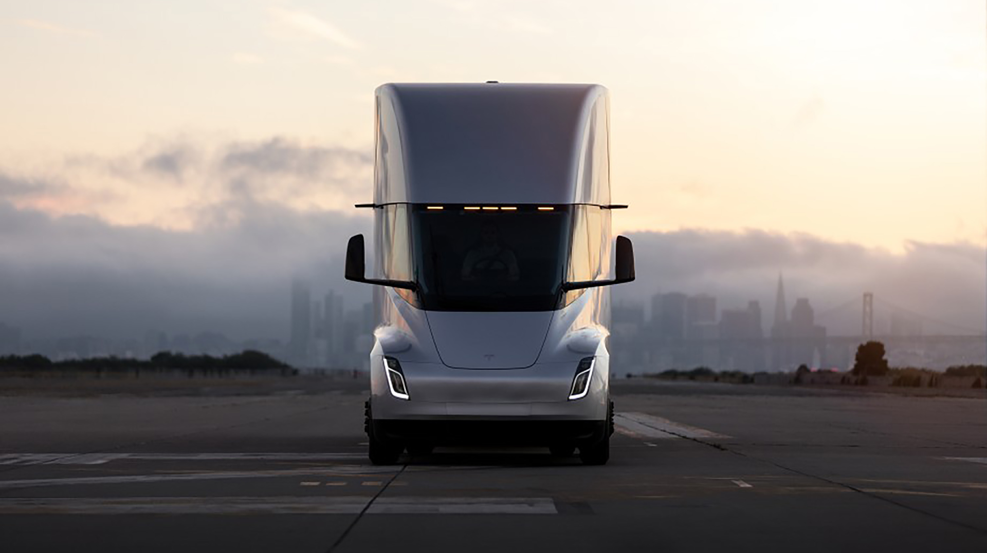 Tesla Semi 5f84a9cb9db17 634025bc2c4d1