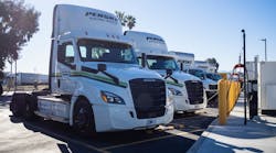 Penske Trucks Charging 6202723fbb858