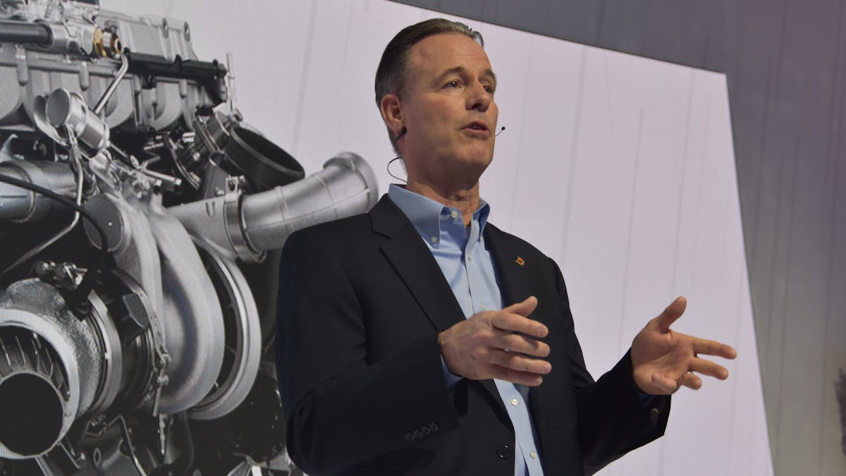 International S13 Integrated Powertrain set for vocational applications