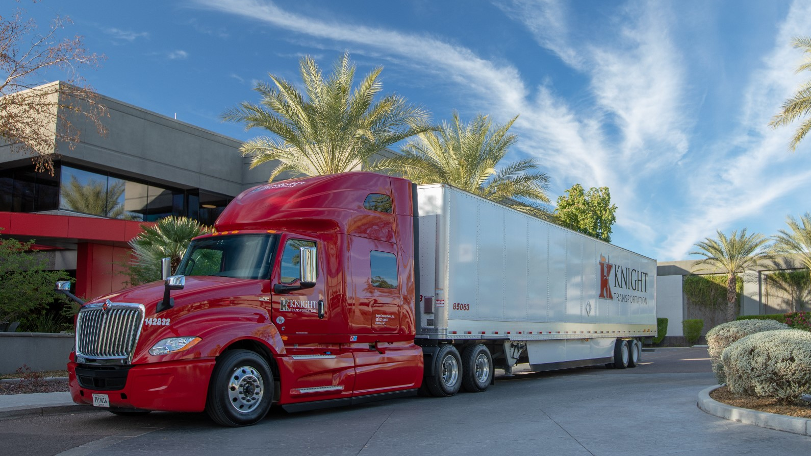 Knight Swift 6419c1ef738d7