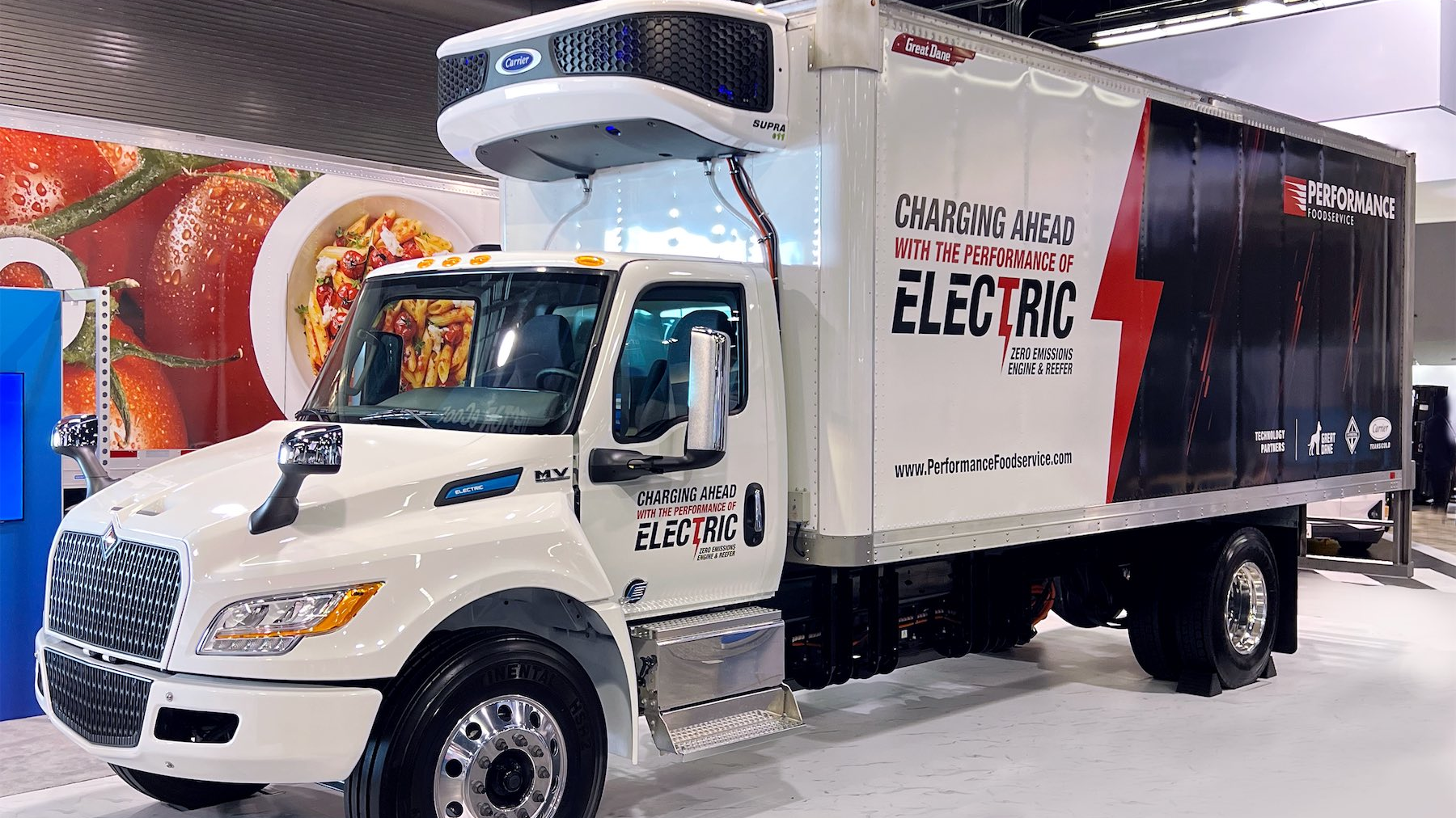 Pfg Truck With Carrier Transicold Supra E Cool Refrigeration Unit 645266be2c9c8