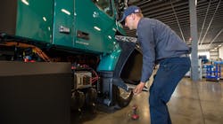 Vnr Electric Technician Removing Battery Cover 6160311f2a861 64501fdab0e05 Vnr Electric Technician Removing Battery Cover 6160311f2a861 64501fdab0e05