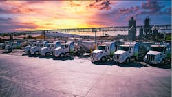 Cummins is testing its X15N 15-liter engine in both the Kenworth and Peterbilt brands. Cummins is testing its X15N 15-liter engine in both the Kenworth and Peterbilt brands.