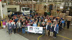 06 23 Isuzu 100 K Group Photo 6 5 23