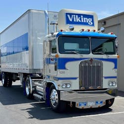 A 1983 Kenworth C.O.E. K100 similar to the truck Gragg learned to drive with. A 1983 Kenworth C.O.E. K100 similar to the truck Gragg learned to drive with.