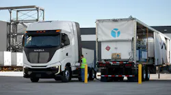 Shot 3 A Hyla Mobile Fueler Fcev Driver Fueling Loading Dock 0150 1 6516dedbab9f7