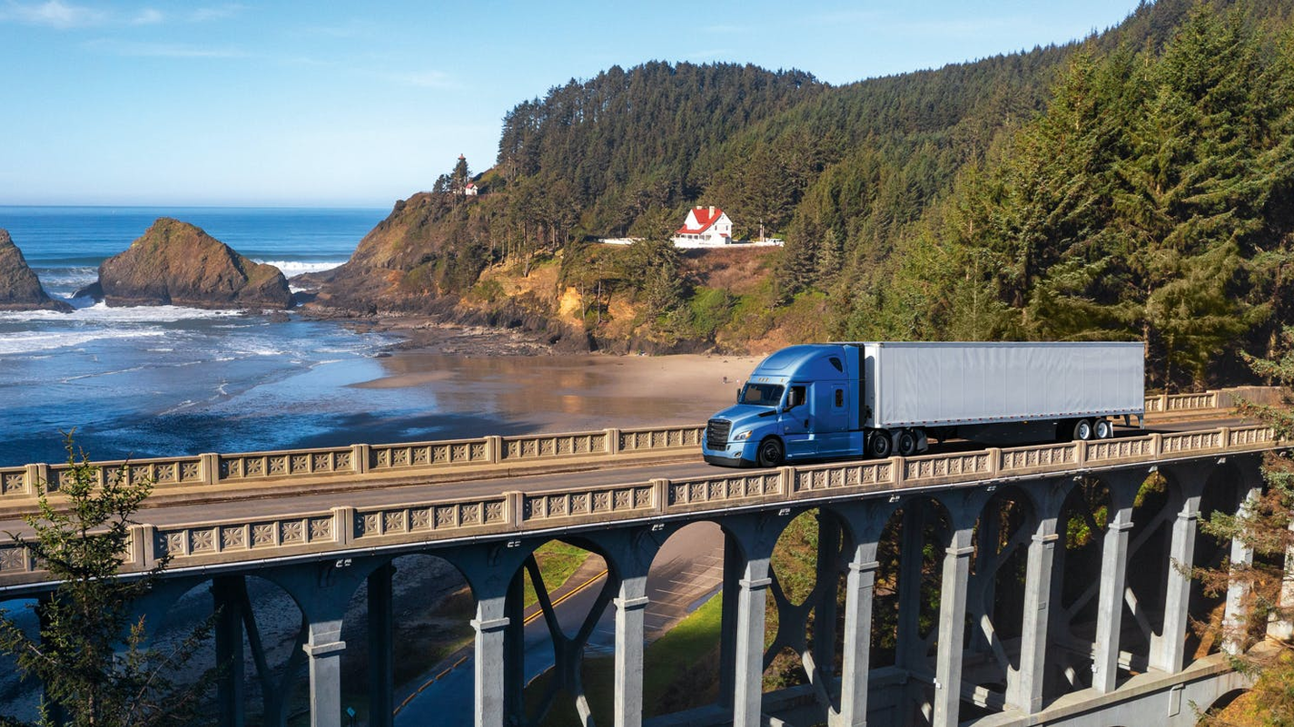 Freightliner Cascadia Truck 6520103f61ec7