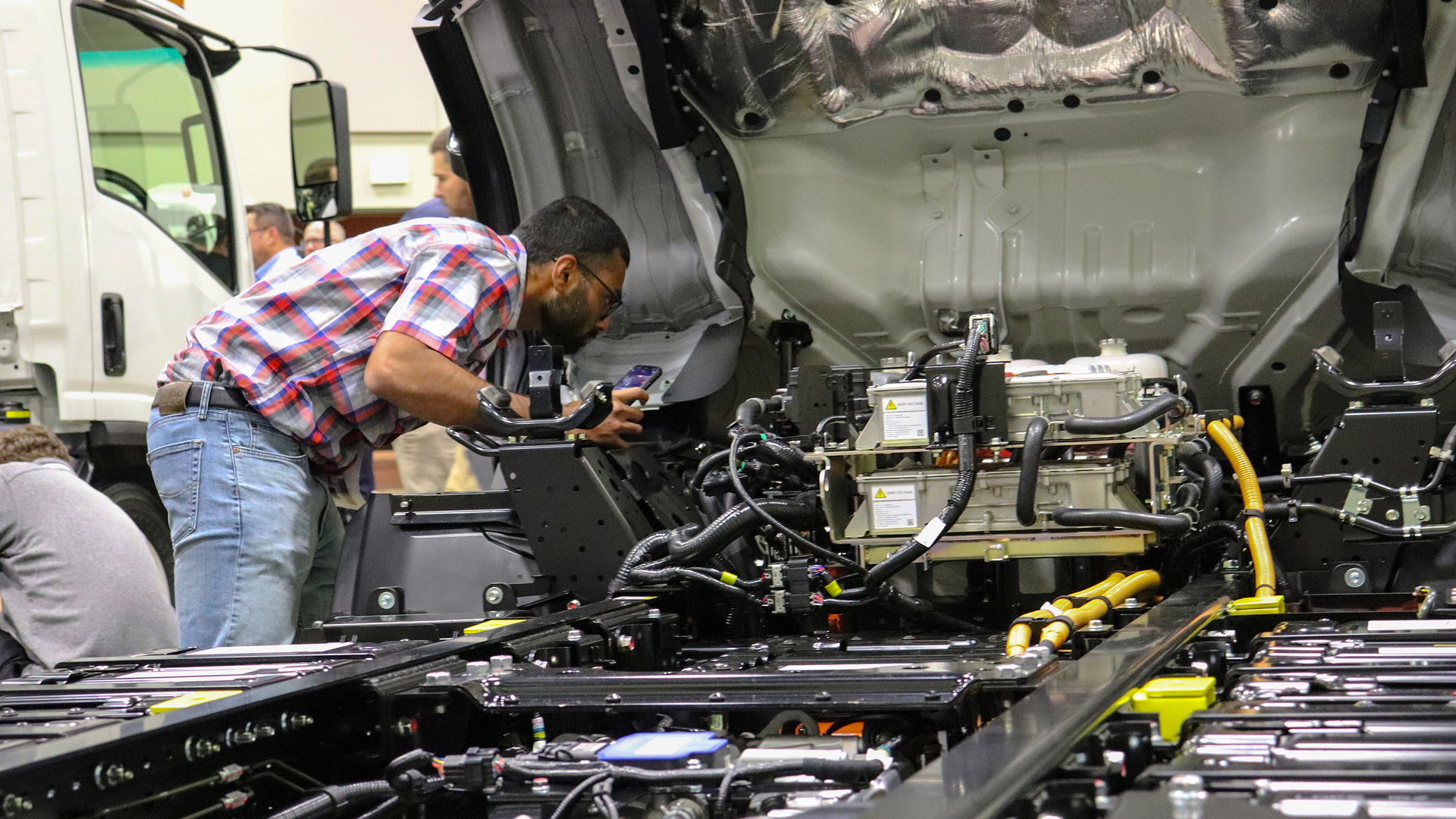 Ntea Isuzu Nrr Ev 65200ed0ddd97 6524c8ae87b4d