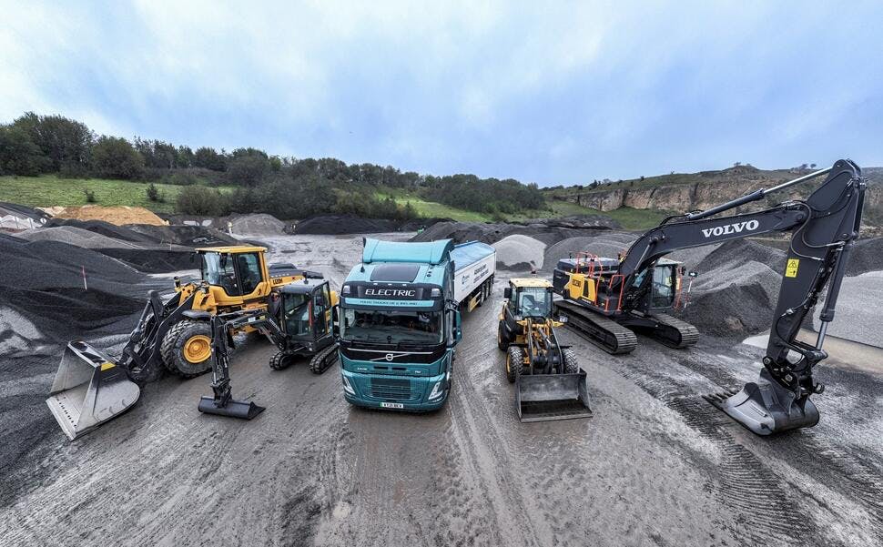 65560d01ccd674001e1b2f81 Volvocepartnerswithcrhtodecarbonizeconstruction02