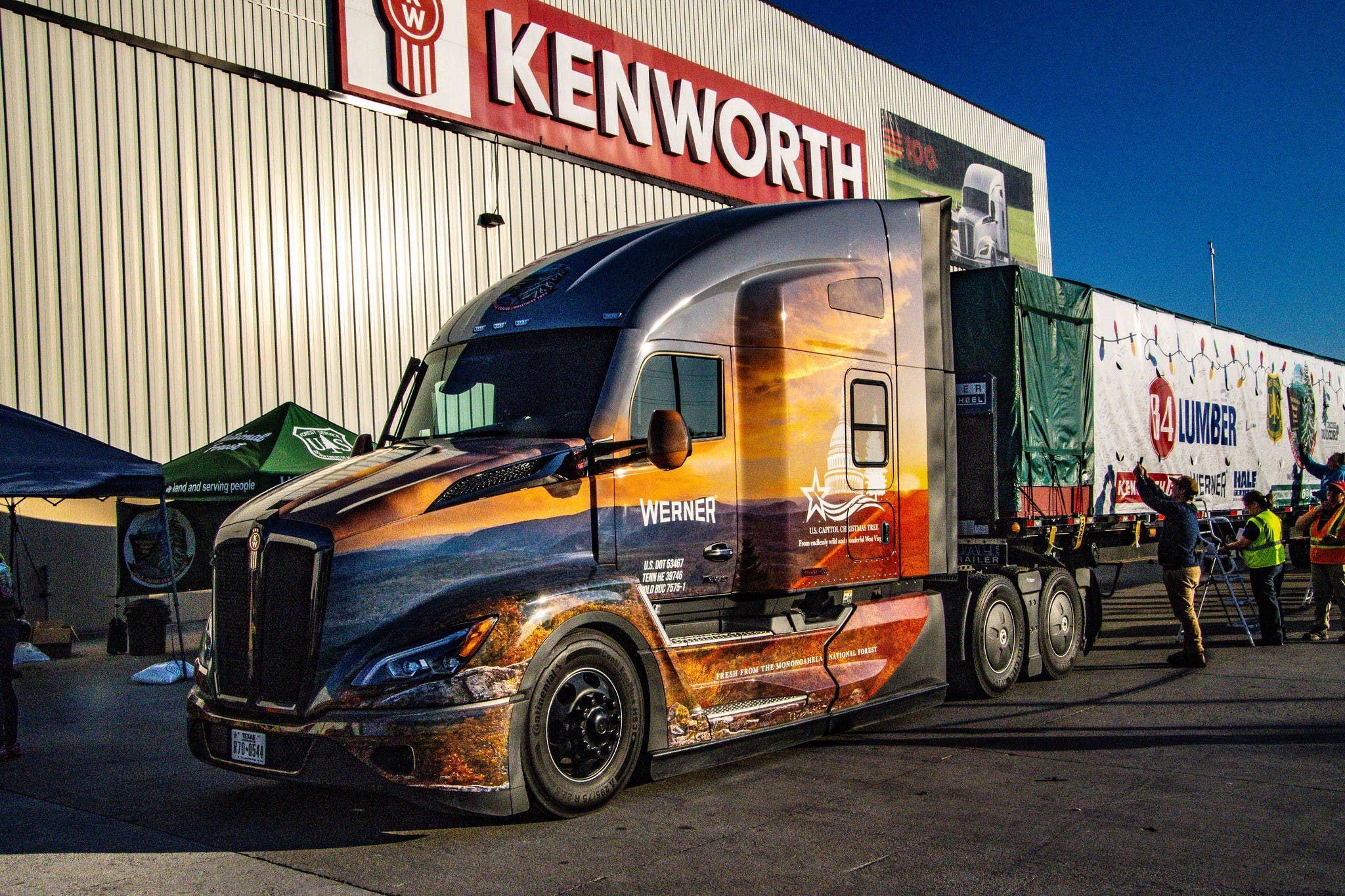 U.S. Capitol Christmas Tree Truck