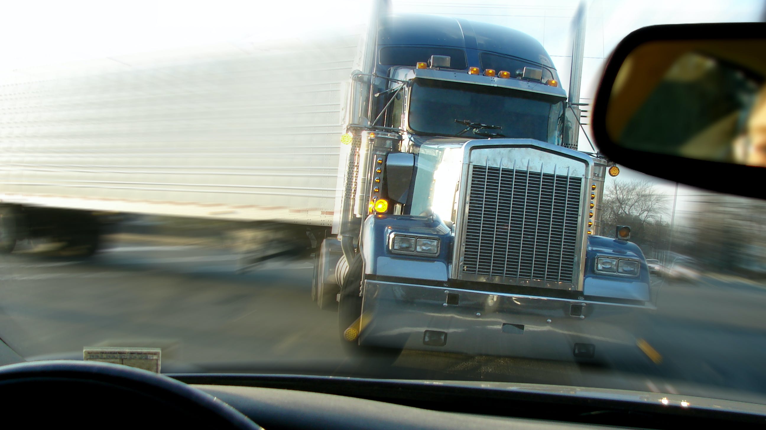 656a108c906438001e3ed915 Dreamstime L 2053680