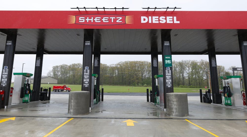 Sheetz diesel fueling semi-trucks