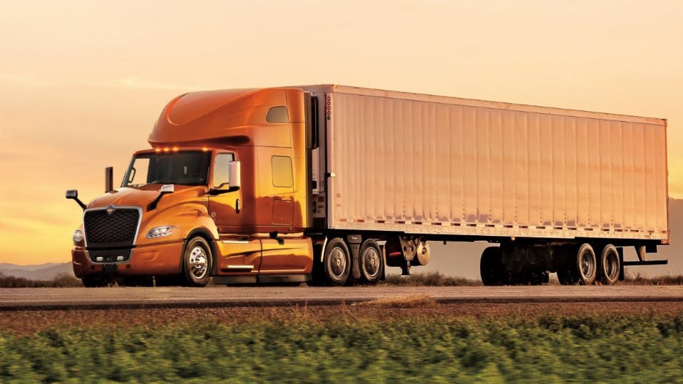 65e77fc6f23587001e23a9fe Tratf Navistar Truck 4