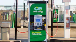 The North American Council for Freight Efficiency released a report on natural gas and its potential role in decarbonizing the trucking industry. The report shared key factors that fleets should consider when exploring the viability the alternative fuel in their fleet.