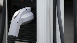 Today's heavy-duty electric trucks can accept around 250-270 kW, while public chargers under the Combined Charging System standard can offer up to 350 kW, Today's heavy-duty electric trucks can accept around 250-270 kW, while public chargers under the Combined Charging System standard can offer up to 350 kW,