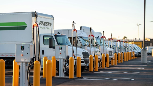 Penske Truck Leasing joins Powering America’s Commercial Transportation as charter member