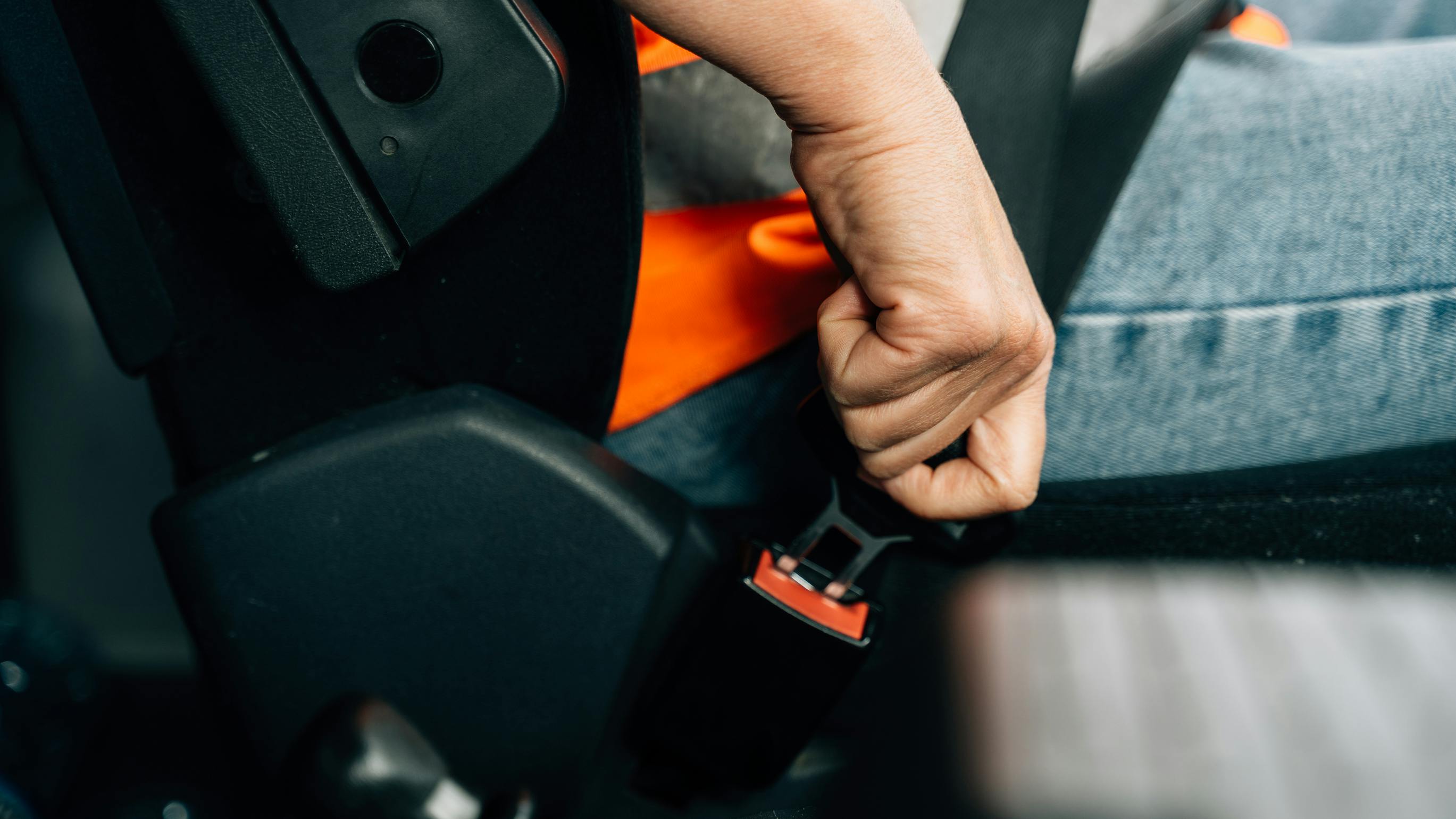 New handbook from Together for Safer Roads aims to boost seat belt use in fleets