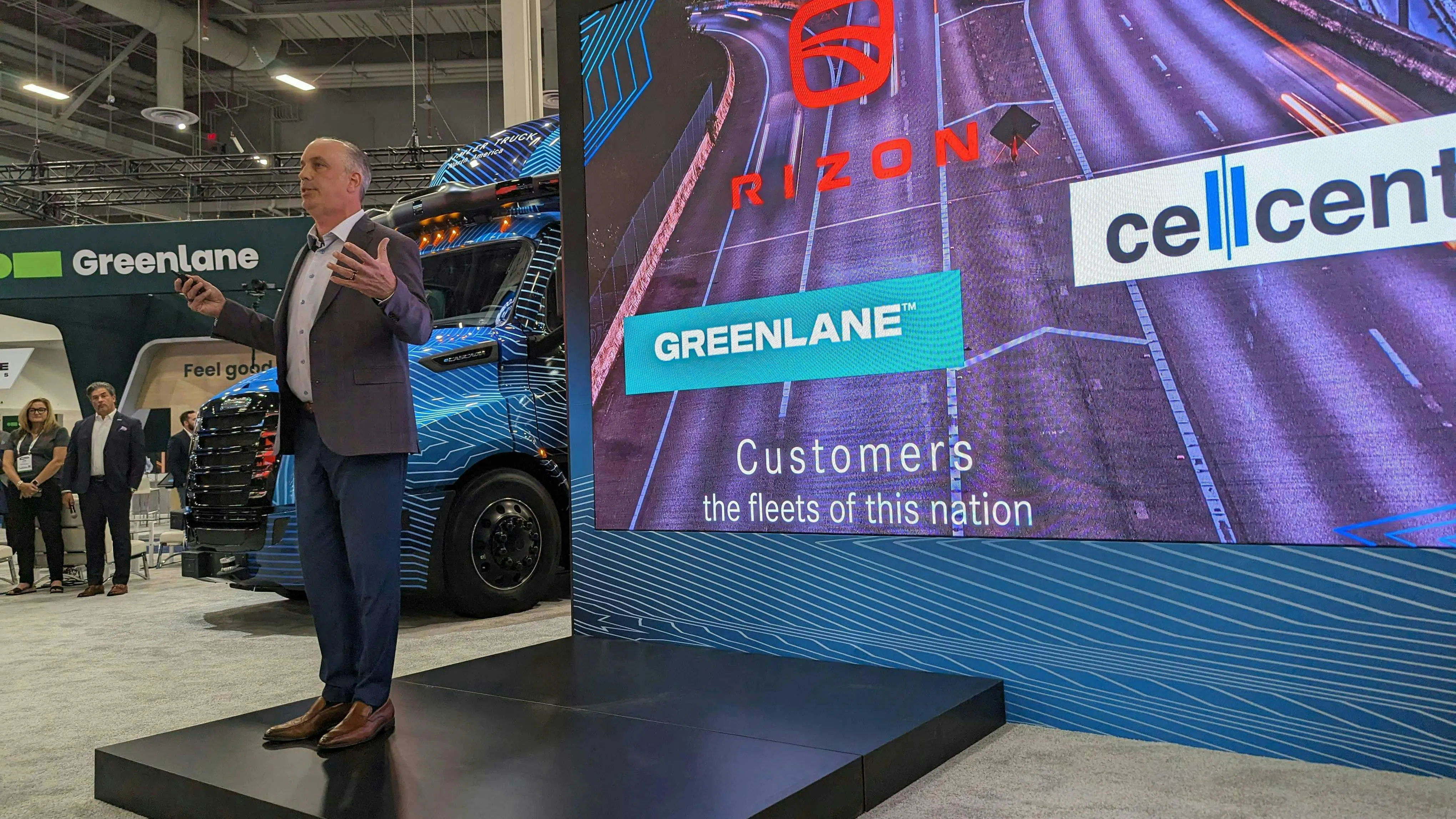 DTNA details strategy for giving EV batteries a second life after trucks - Vimarsana News